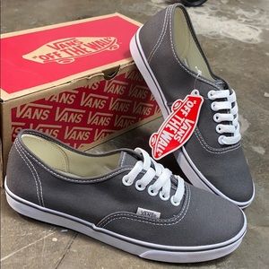 VANS AUTHENTIC LO PRO